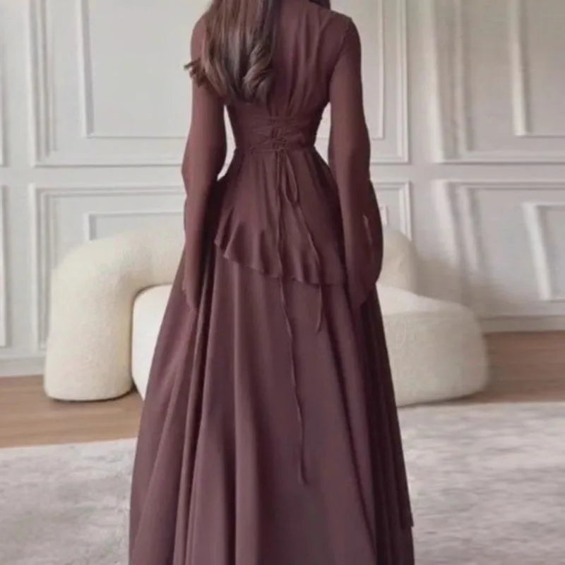 👑 QUEEN FLARE — ROBE PISTE COL ROND & MANCHES ÉVASÉES