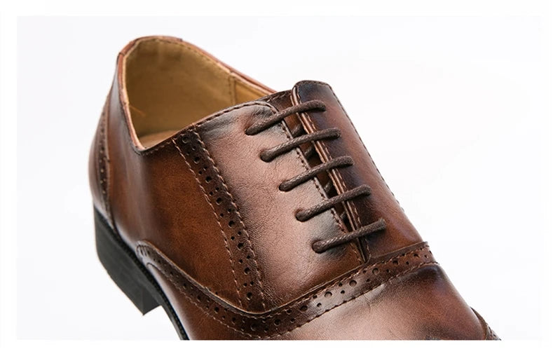 👑 Royal Brogue Wingtip – Oxford Noir & Marron