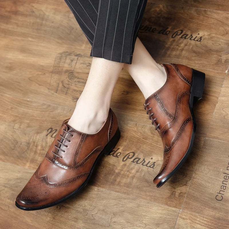 👑 Royal Brogue Wingtip – Oxford Noir & Marron