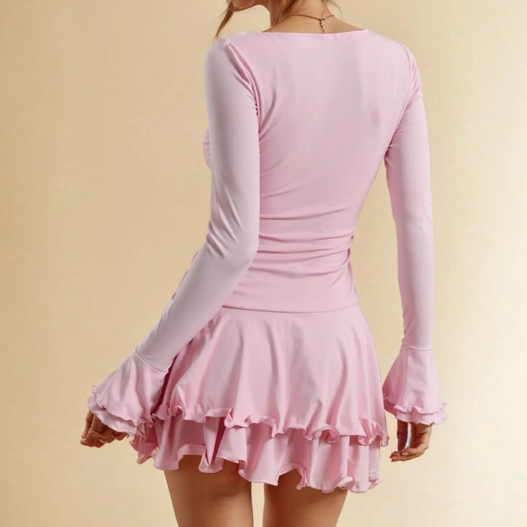 👑 Queen Volants Col V – Mini Robe Taille Haute