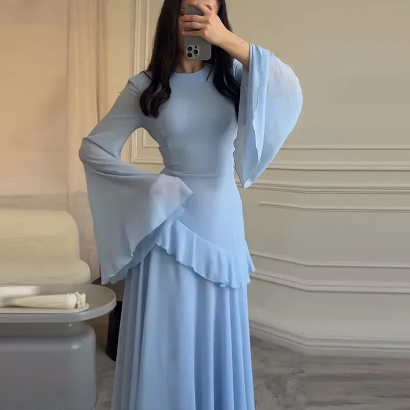 👑 QUEEN FLARE — ROBE PISTE COL ROND & MANCHES ÉVASÉES