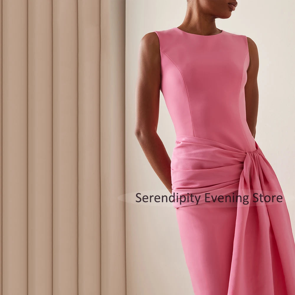 👑 Queen Rose Drapé – Robe Midi Col Rond
