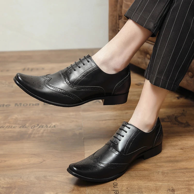 👑 Royal Brogue Wingtip – Oxford Noir & Marron