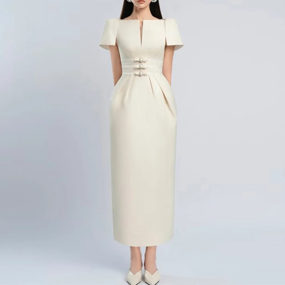👑 Queen Classique Drapé – Robe Soirée Intemporelle