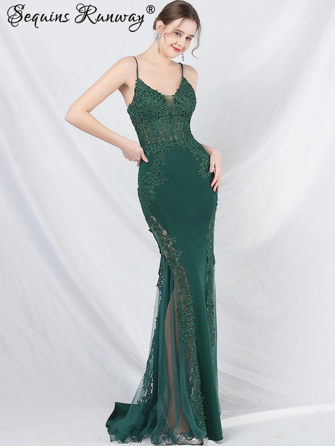 👑 QUEEN LACE MAXI DRESS — ROBE LONGUE DENTELLE TRANSPARENTE COL V BRETELLES SPAGHETTI SOIRÉE GALA