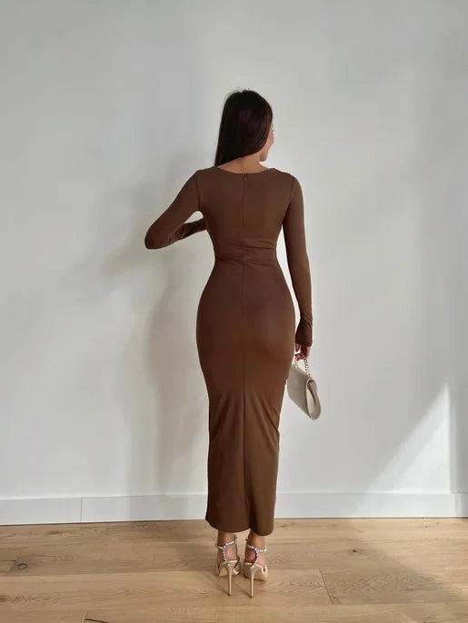 👑 QUEEN MIDI DRESS — ROBE MOULANTE MANCHES LONGUES COL DEMI-HAUT