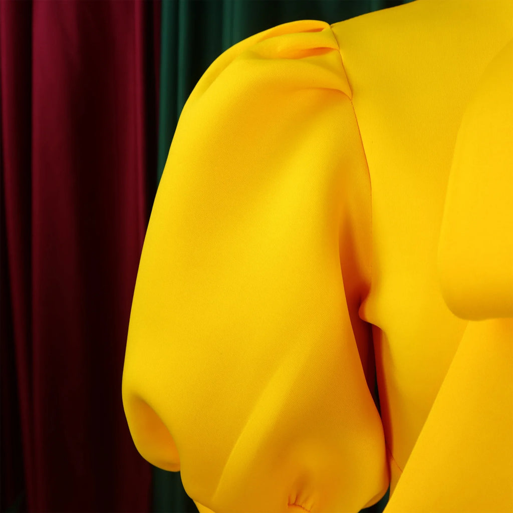 👑 QUEEN BOW — ROBE PLISSÉE À NŒUD SIGNATURE