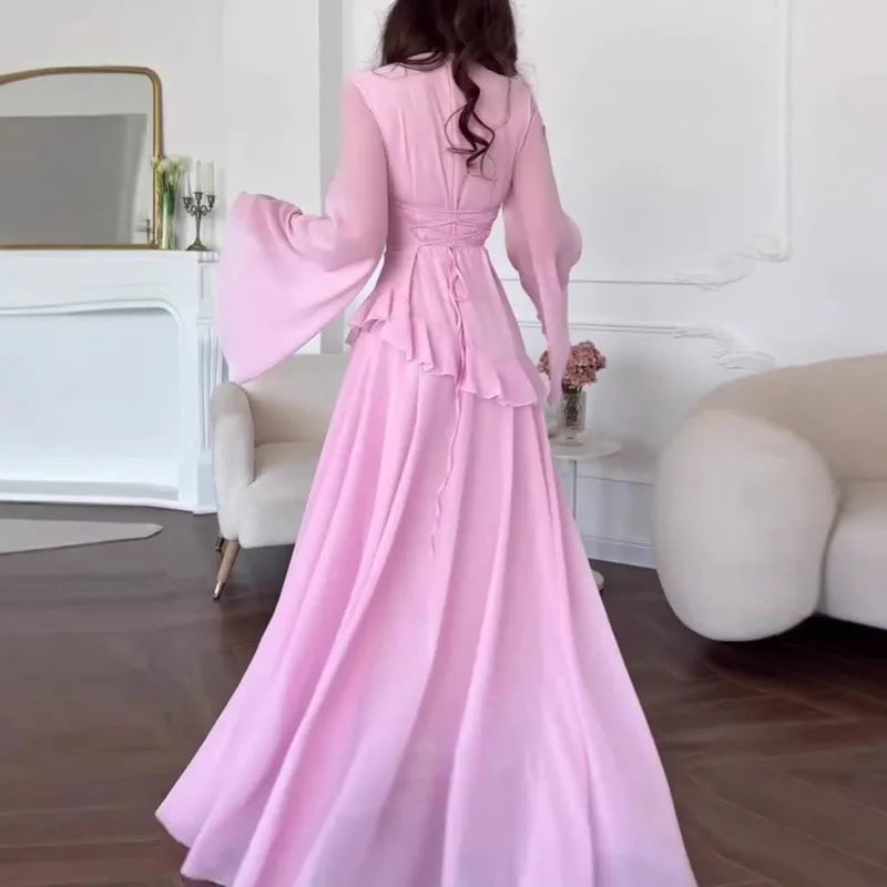 👑 QUEEN FLARE — ROBE PISTE COL ROND & MANCHES ÉVASÉES