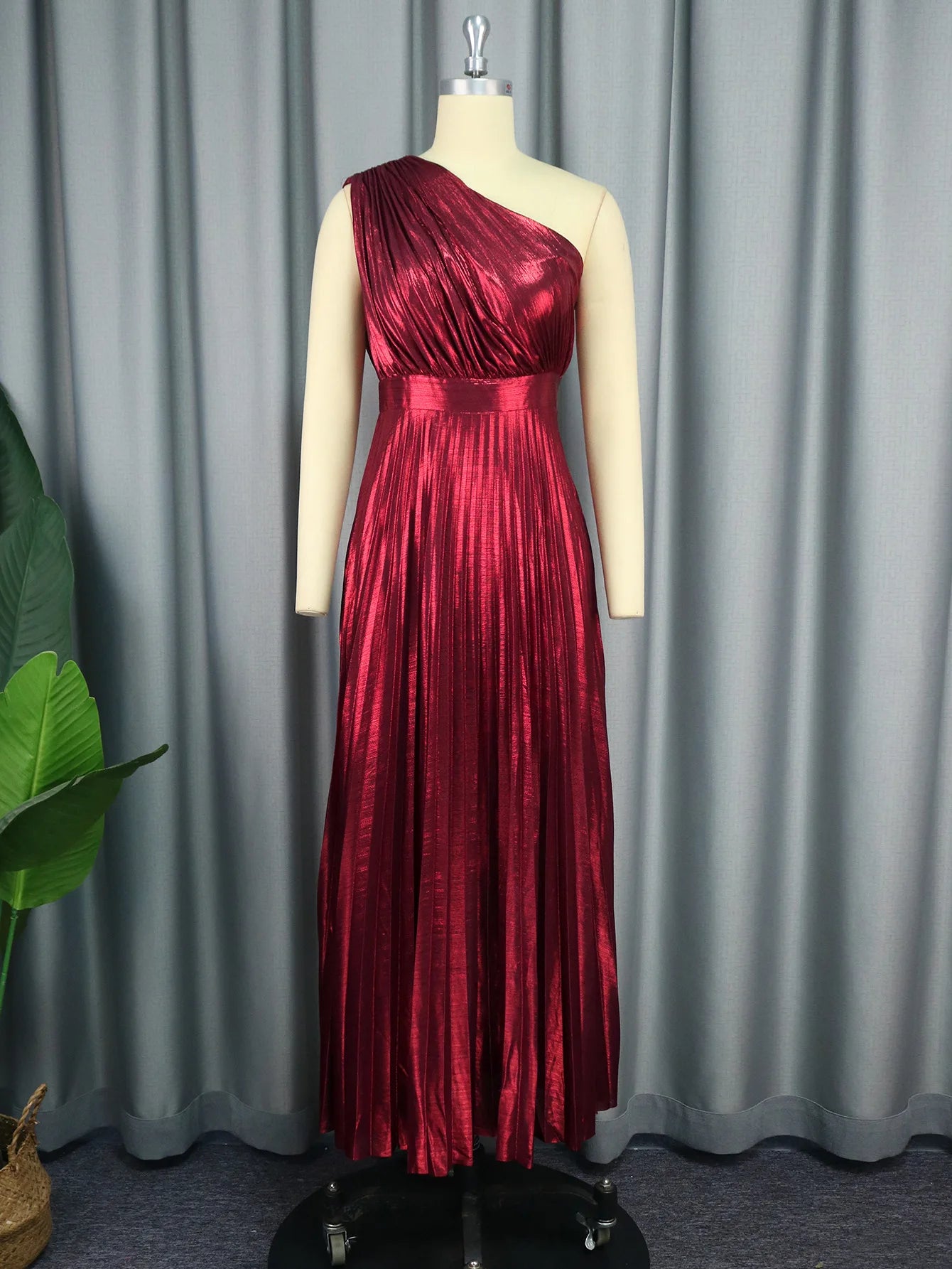 👑 QUEEN SILHOUETTE — ROBE LONGUE ASYMÉTRIQUE DOS NU COUTURE