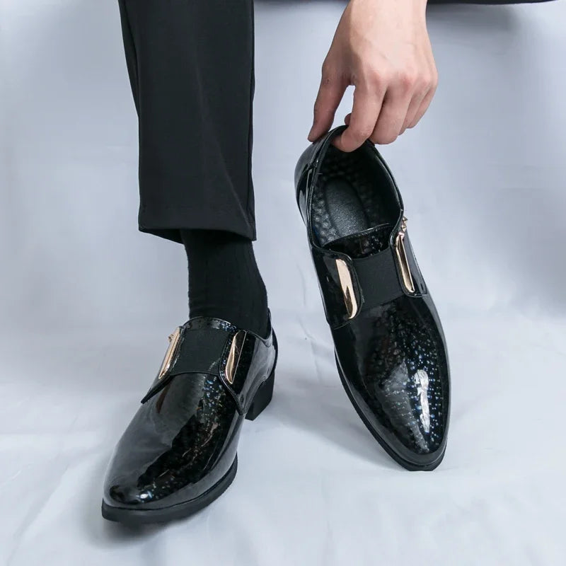 👑 Royal Or Bout Pointu – Oxford Talon Épais