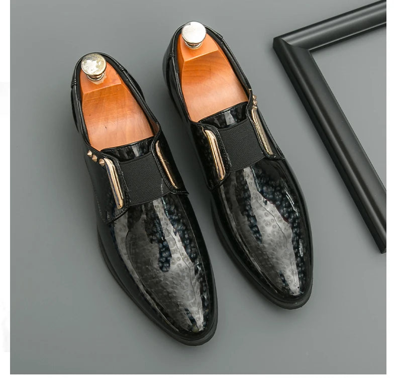 👑 Royal Or Bout Pointu – Oxford Talon Épais