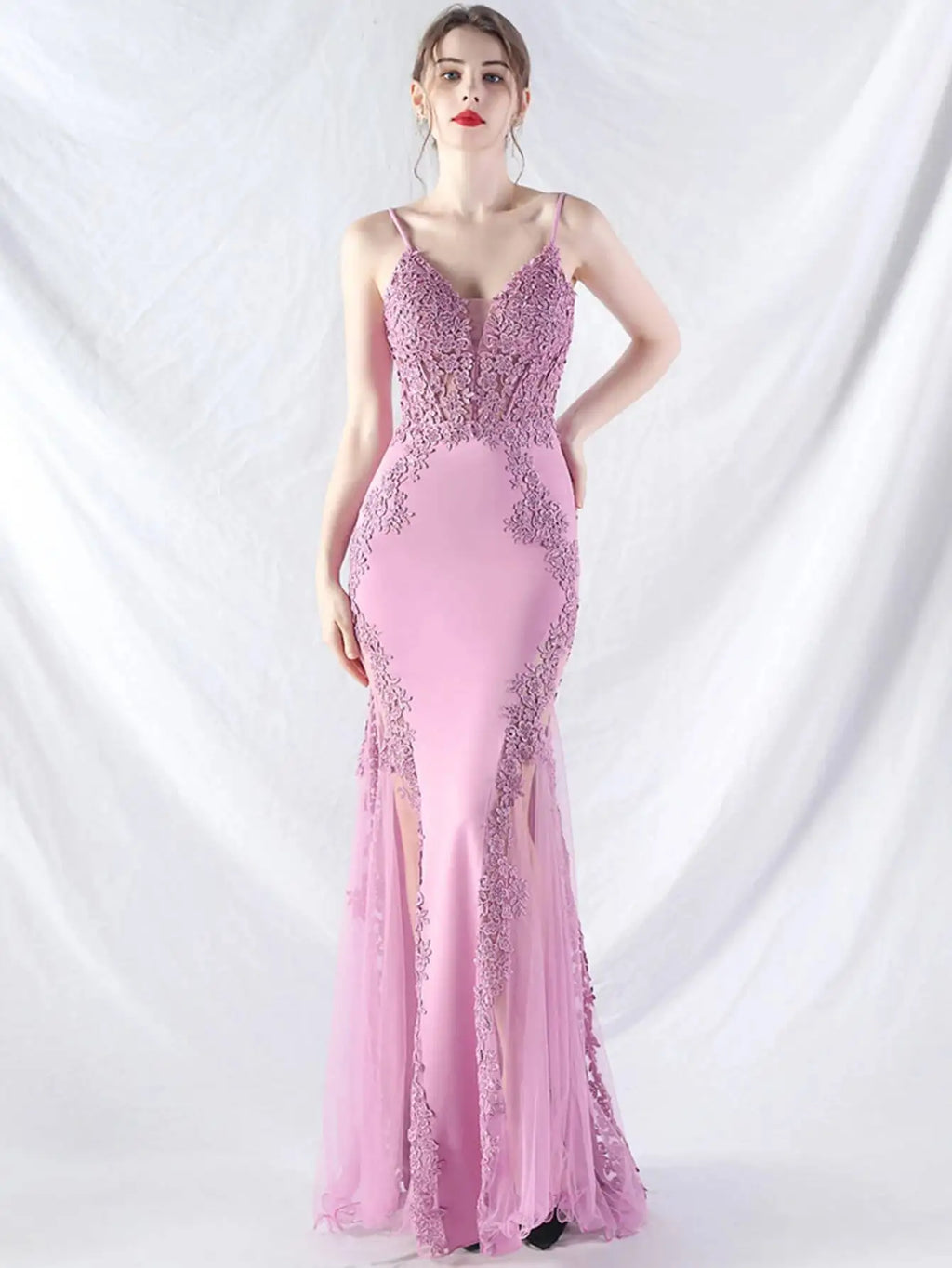 👑 QUEEN LACE MAXI DRESS — ROBE LONGUE DENTELLE TRANSPARENTE COL V BRETELLES SPAGHETTI SOIRÉE GALA