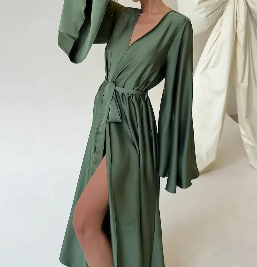 👑 QUEEN LACE — VELVET NIGHT ROBE SIGNATURE