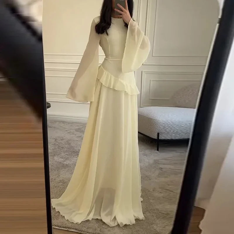 👑 QUEEN FLARE — ROBE PISTE COL ROND & MANCHES ÉVASÉES