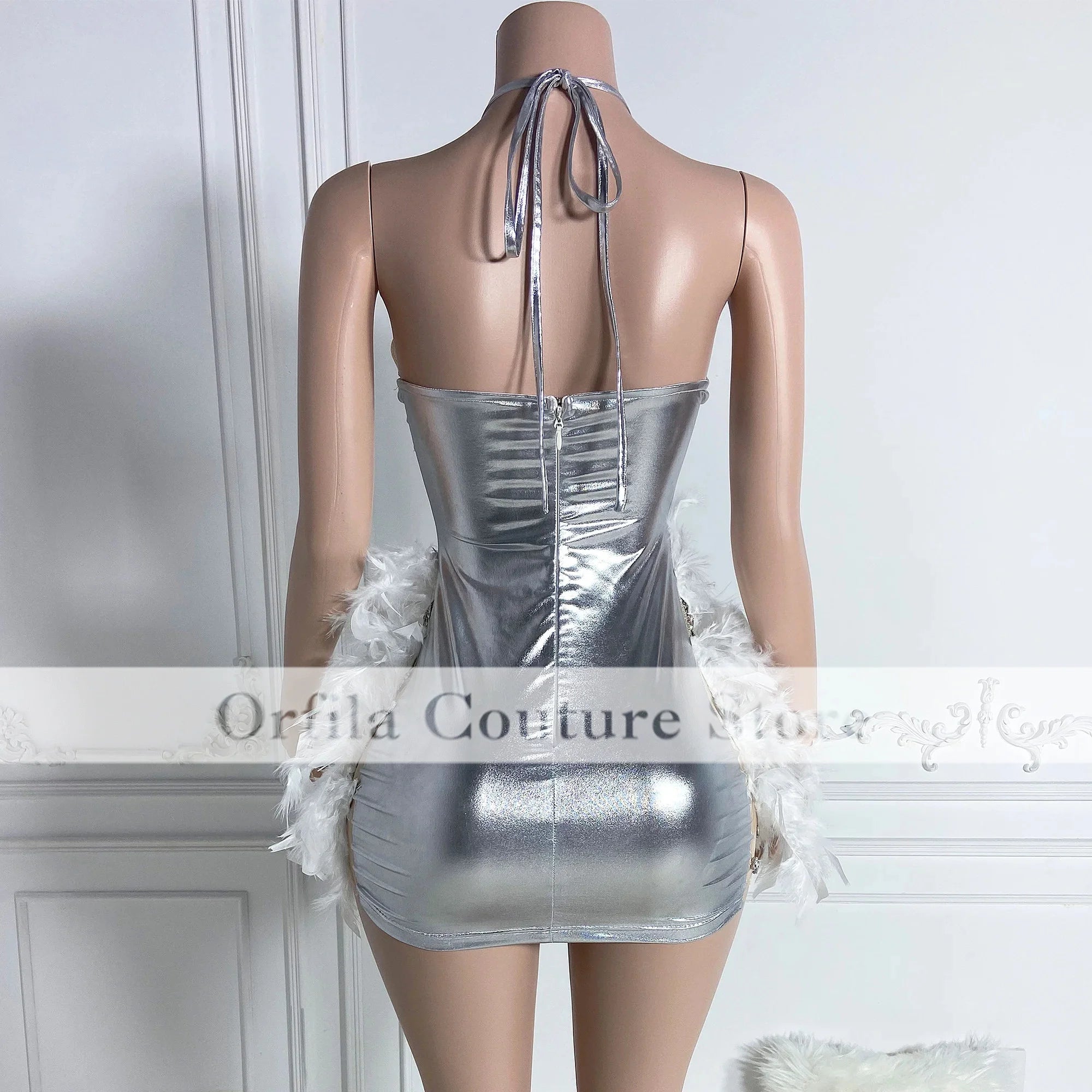 👑 QUEEN PLUME CRISTAL — ROBE DE SOIRÉE MINI SIRÈNE PLUMES & CRISTAUX