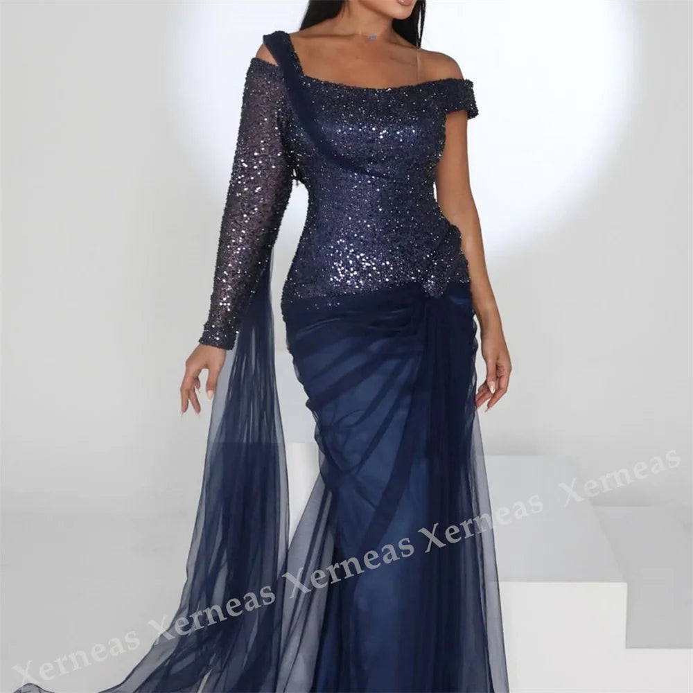 👑 Queen Sequins Trompette – Robe Midi Glamour