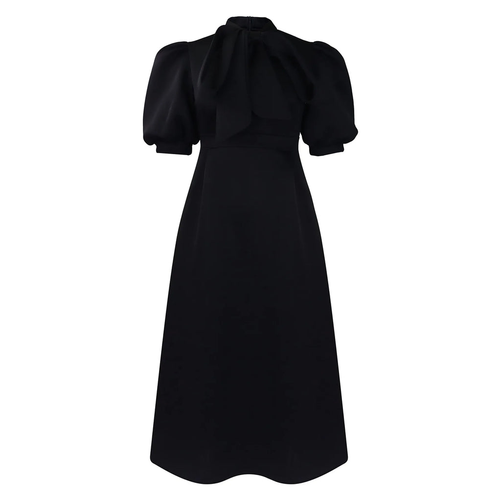 👑 QUEEN BOW — ROBE PLISSÉE À NŒUD SIGNATURE