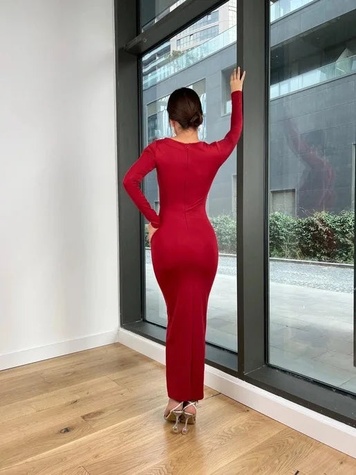 👑 QUEEN MIDI DRESS — ROBE MOULANTE MANCHES LONGUES COL DEMI-HAUT
