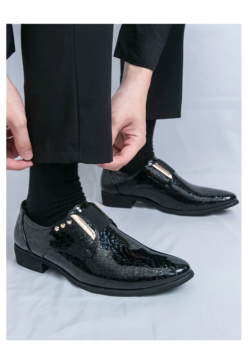 👑 Royal Or Bout Pointu – Oxford Talon Épais